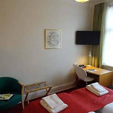 Hotel Nebo 2*