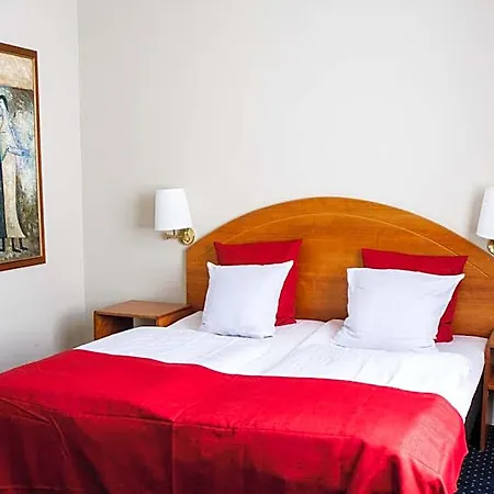 Nebo Hotel 2*
