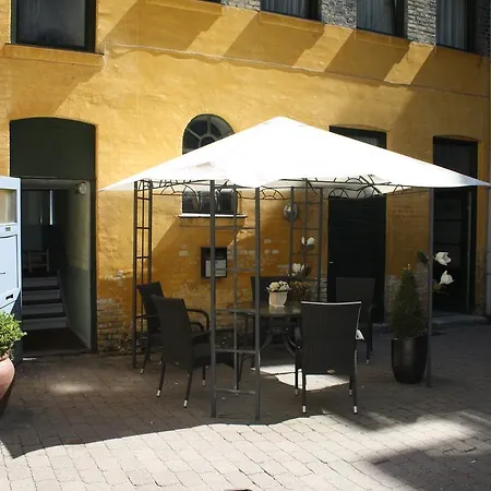 Hotel Nebo 2*