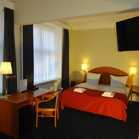 Hotel Nebo 2*