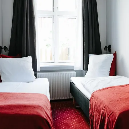 Nebo Hotel 2*