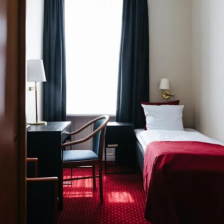 Hotel Nebo 2*