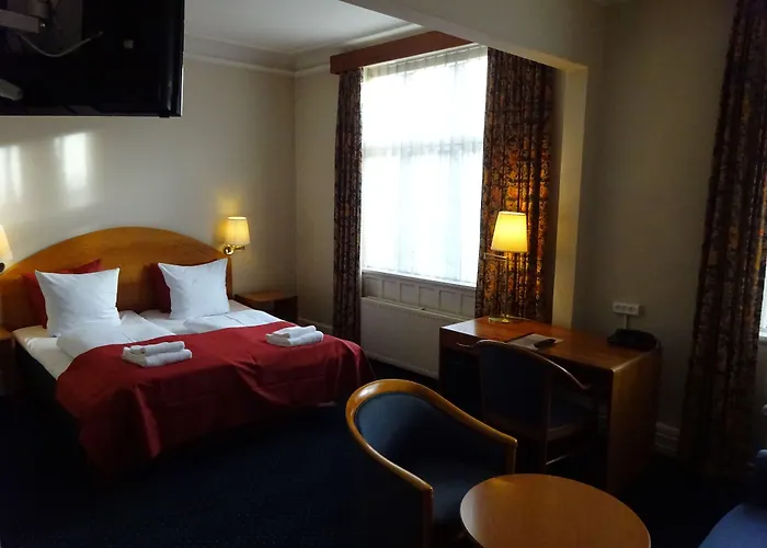 Hotel Nebo 2*