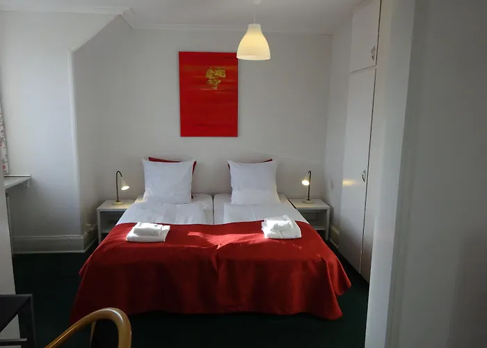 Nebo Hotel 2*