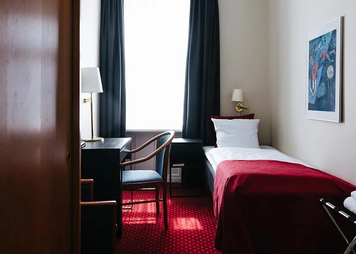 Hotel Nebo 2*