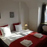 Nebo Hotel 2*