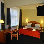 Hotel Nebo 2*